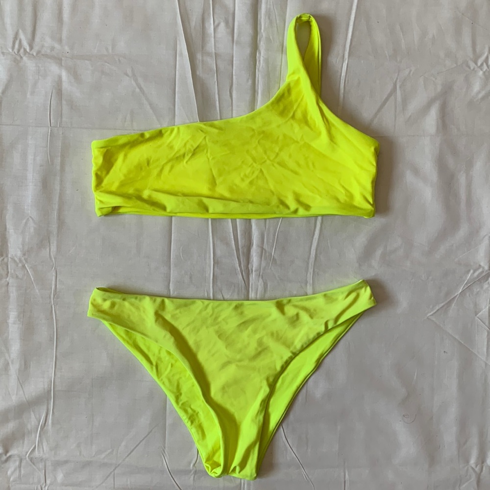 💃🏻4/$15💃🏻 Zaful Yellow Swimsuit